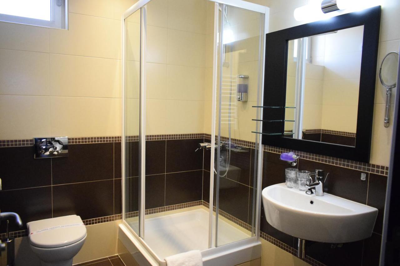 Hotel Sun Loznica Bagian luar foto